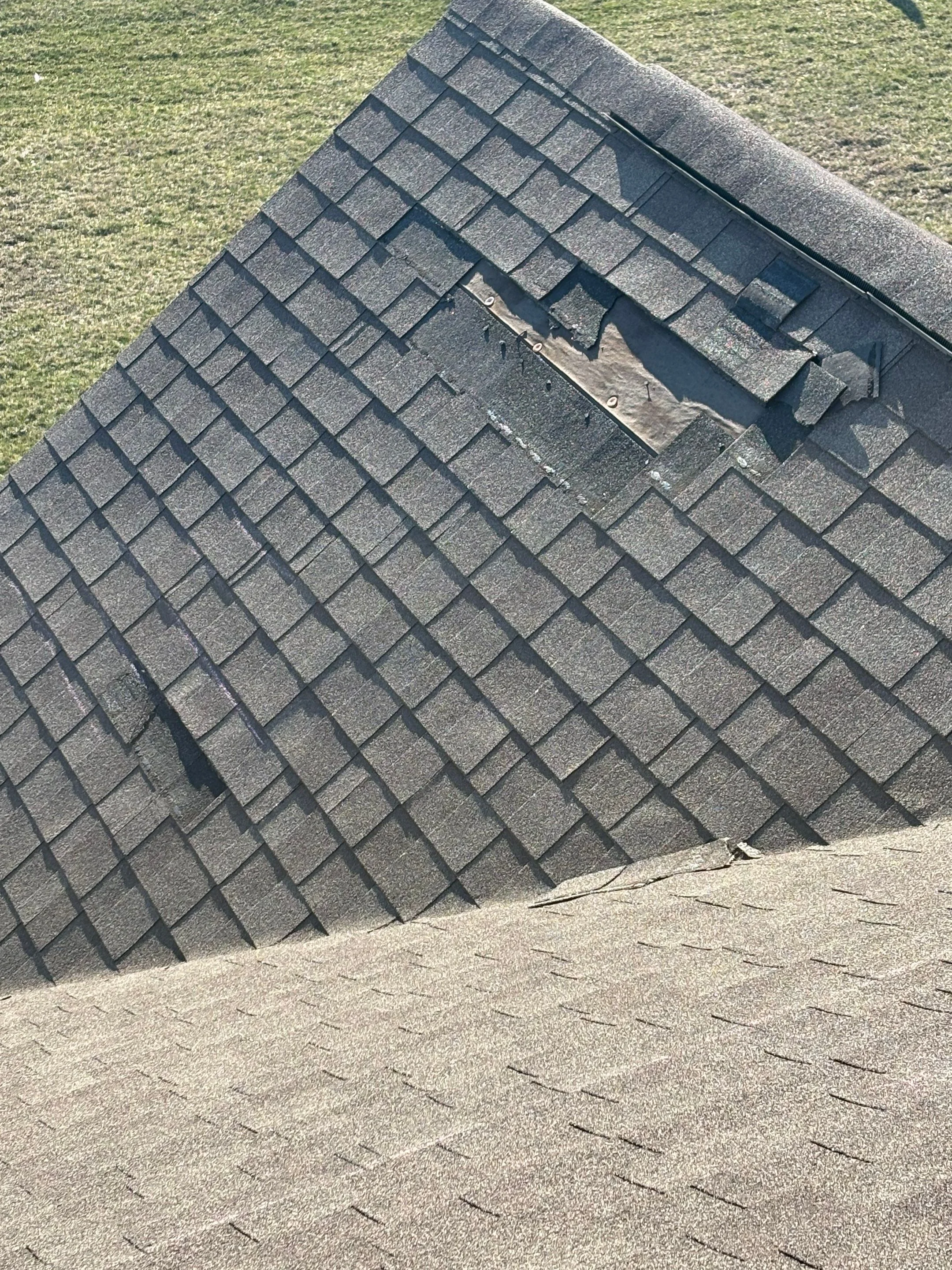 Single Ply vs Built Up Roofing in Williamsburg in the Woods, IN: Which Lasts Longer