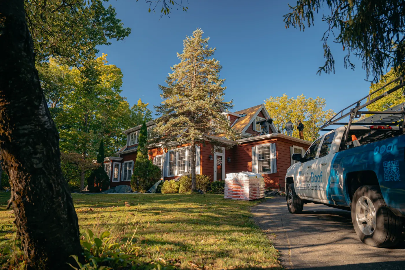 Manufacturer-certified roof installation in Williamsburg in the Woods